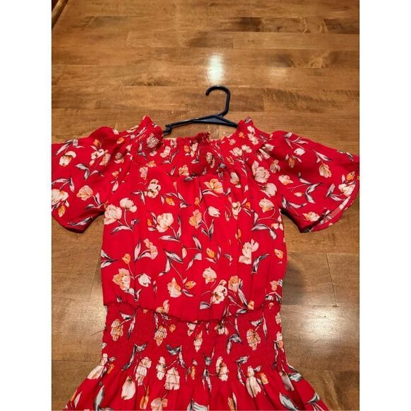 Boutique floral dress - Picture 2 of 5